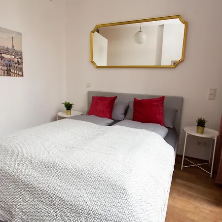 Apartment Fullhouse - - M14 - Balcony - Smarttv *